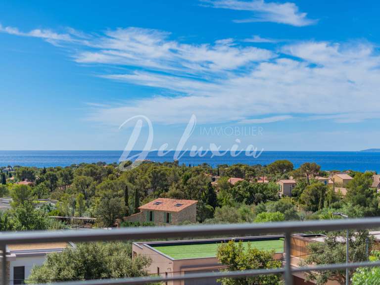 Apartment with Sea view Saint-Raphaël - 2 bedrooms - 119m²
