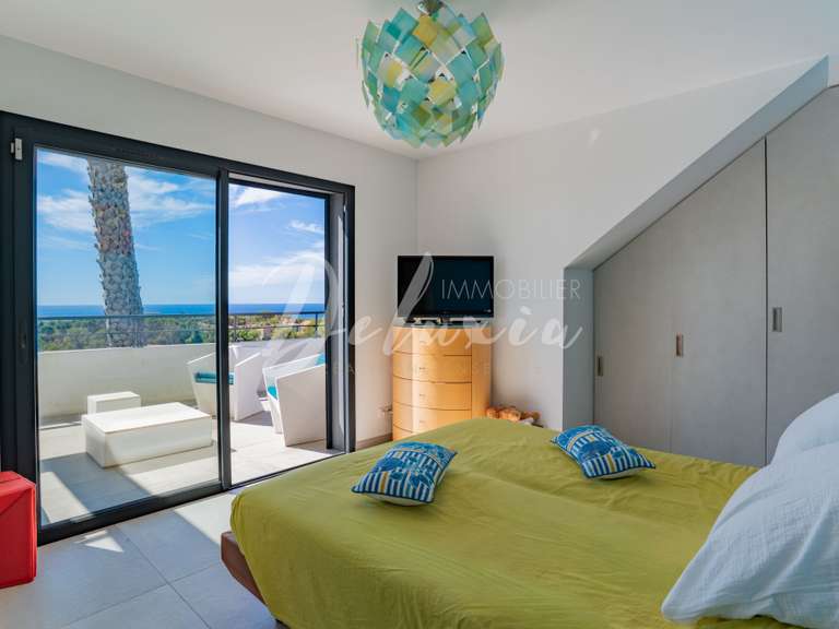 Apartment with Sea view Saint-Raphaël - 2 bedrooms - 119m²