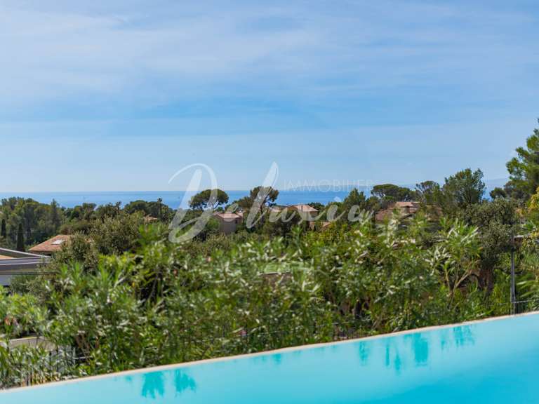 Apartment with Sea view Saint-Raphaël - 2 bedrooms - 119m²