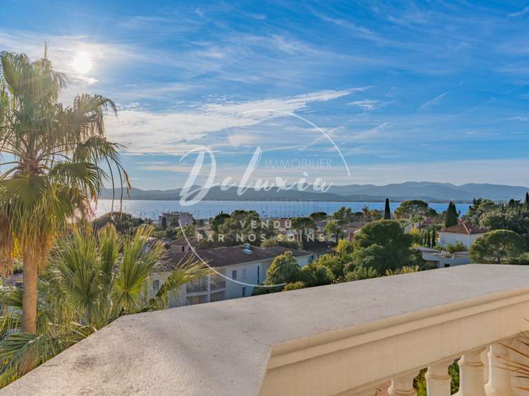 Apartment with Sea view Saint-Raphaël - 3 bedrooms - 141m²