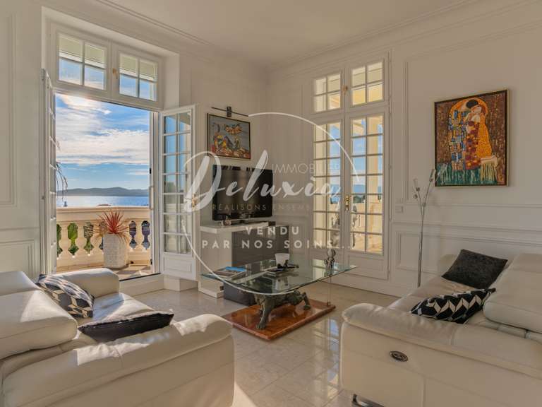Apartment with Sea view Saint-Raphaël - 3 bedrooms - 141m²