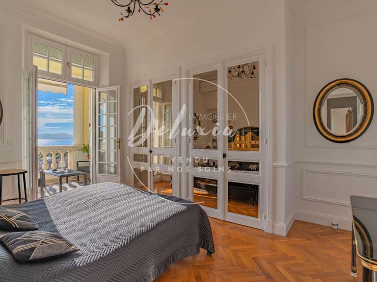 Apartment with Sea view Saint-Raphaël - 3 bedrooms - 141m²