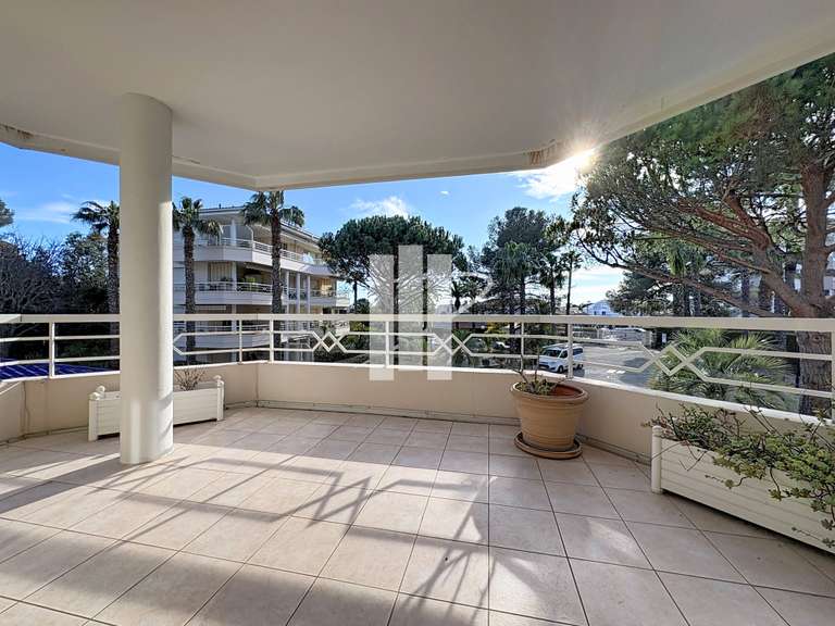 Apartment Saint-Raphaël - 3 bedrooms - 138m²