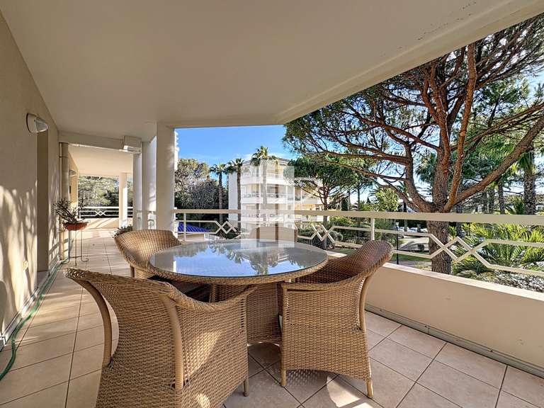 Apartment Saint-Raphaël - 3 bedrooms - 138m²
