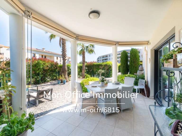 Appartement Saint-Raphaël - 2 chambres - 110m²