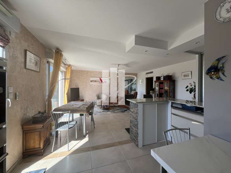 Appartement Saint-Raphaël - 3 chambres - 90m²