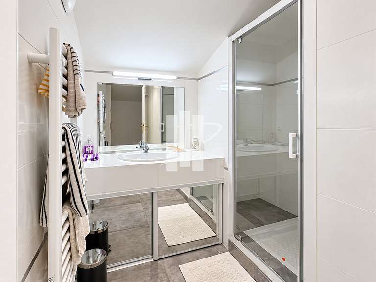 Apartment with Sea view Saint-Raphaël - 4 bedrooms - 142m²