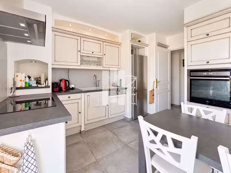 Apartment with Sea view Saint-Raphaël - 4 bedrooms - 142m²