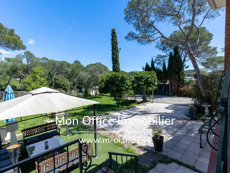 Maison Saint-Raphaël - 4 chambres - 139m²