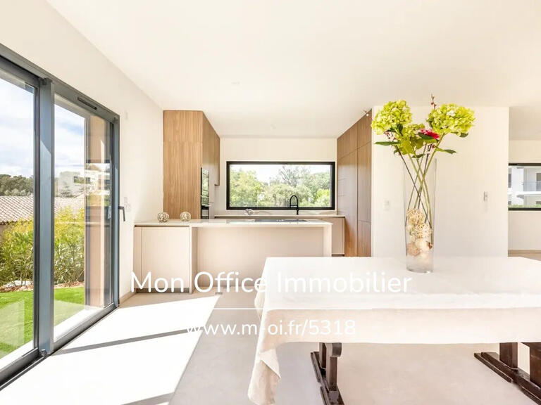 Maison Saint-Raphaël - 5 chambres - 291m²