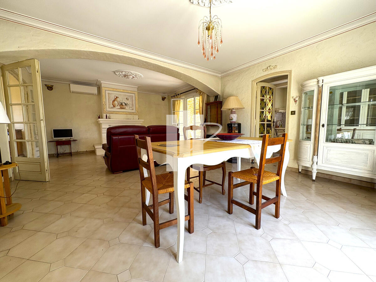 House Saint-Raphaël