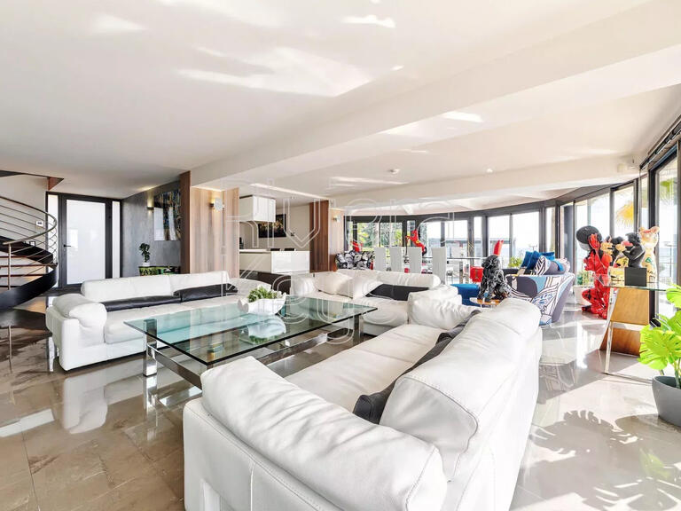 Maison Saint-Raphaël - 3 chambres - 224m²