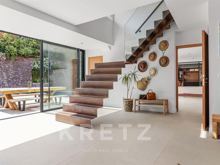 Maison Saint-Raphaël - 5 chambres - 280m²
