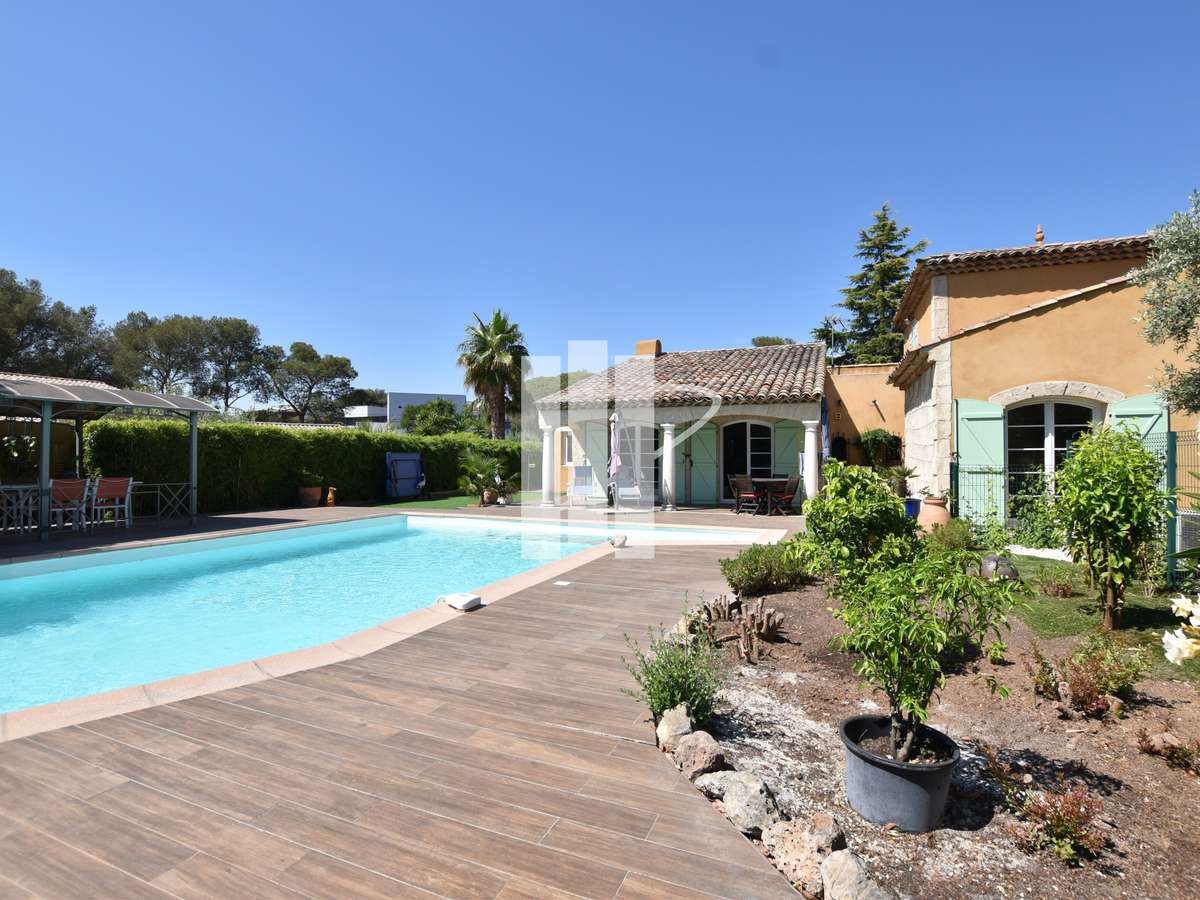 Maison Saint-Raphaël