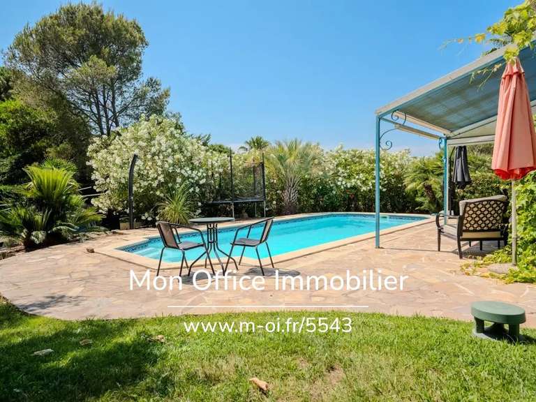 Maison Saint-Raphaël - 4 chambres - 130m²