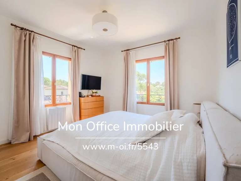 Maison Saint-Raphaël - 4 chambres - 130m²