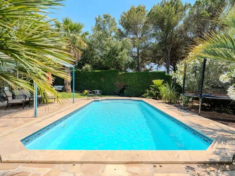 Maison Saint-Raphaël - 4 chambres - 130m²