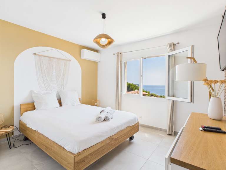 House Saint-Raphaël - 6 bedrooms - 420m²