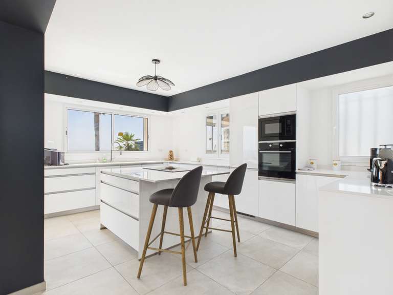 House Saint-Raphaël - 6 bedrooms - 420m²