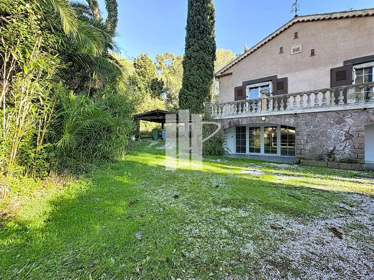 House Saint-Raphaël - 4 bedrooms - 142m²