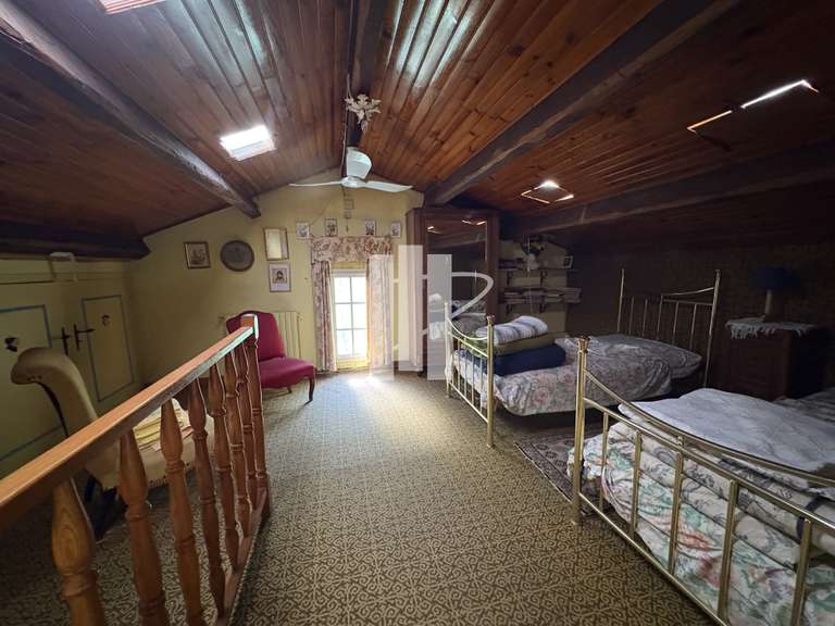 Maison Saint-Raphaël - 4 chambres - 205m²