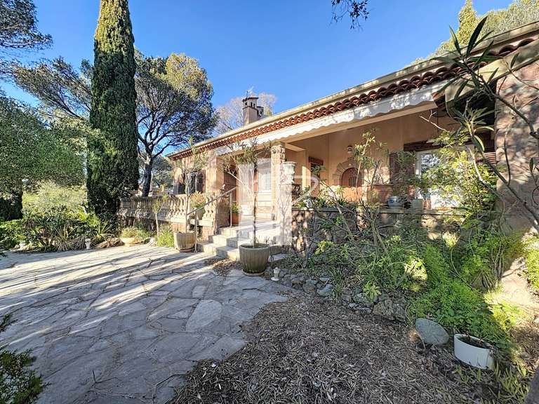 House Saint-Raphaël - 4 bedrooms - 142m²