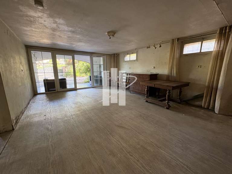 Maison Saint-Raphaël - 4 chambres - 205m²