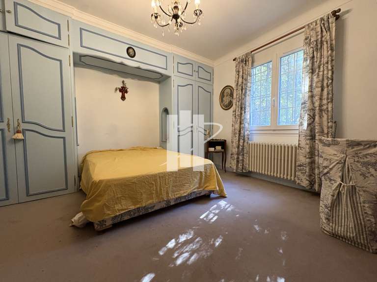 Maison Saint-Raphaël - 4 chambres - 205m²