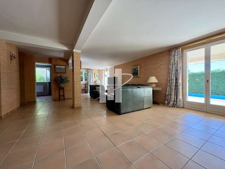 Maison Saint-Raphaël - 3 chambres - 140m²