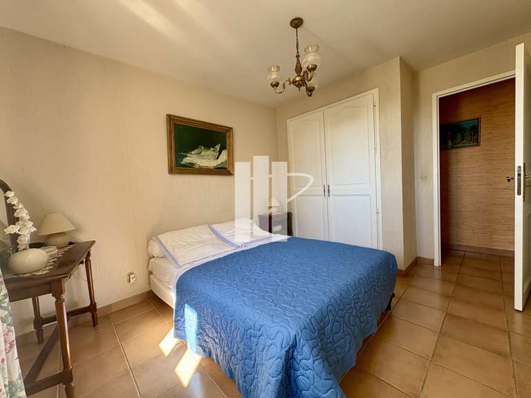 Maison Saint-Raphaël - 3 chambres - 140m²