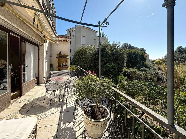 Maison Saint-Raphaël - 4 chambres - 192m²