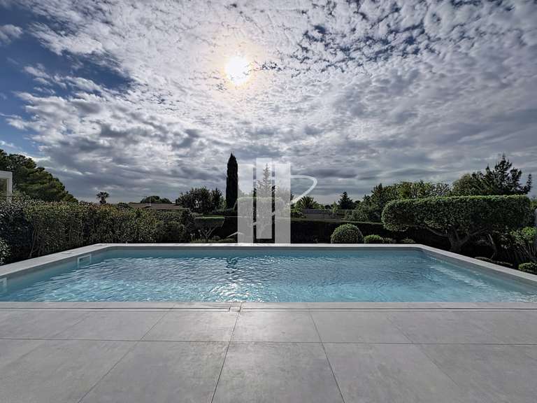 Maison Saint-Raphaël - 3 chambres - 120m²