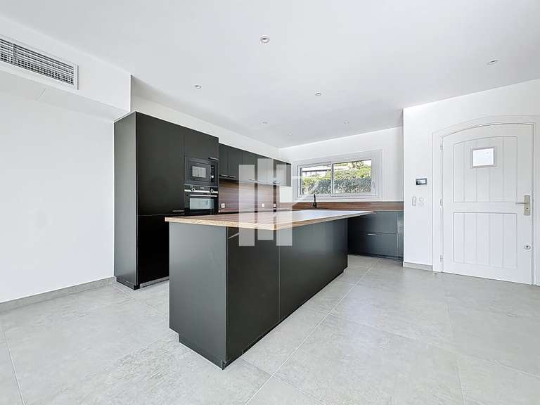 Maison Saint-Raphaël - 3 chambres - 120m²