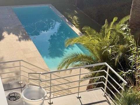 Maison Saint-Raphaël - 3 chambres - 235m²