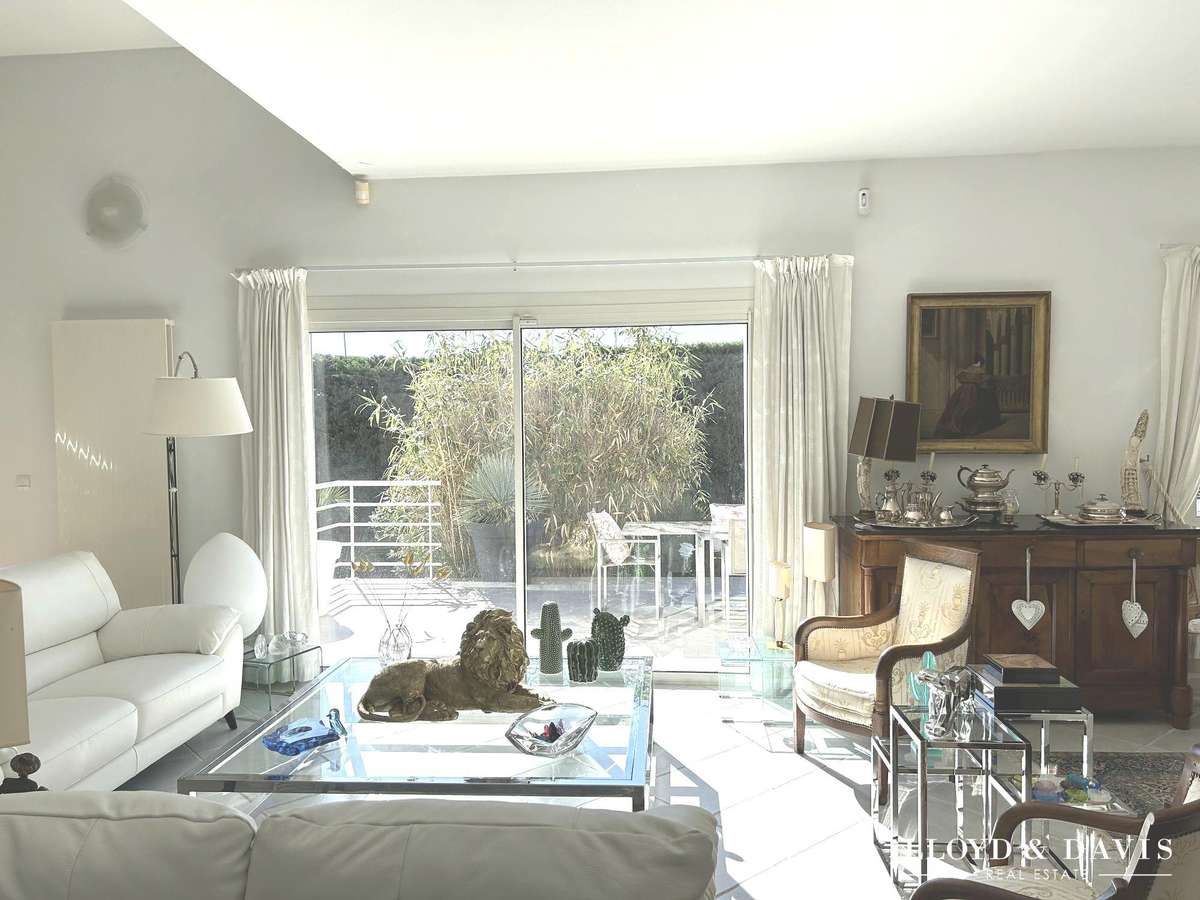 House Saint-Raphaël