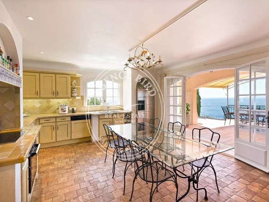 House Saint-Raphaël