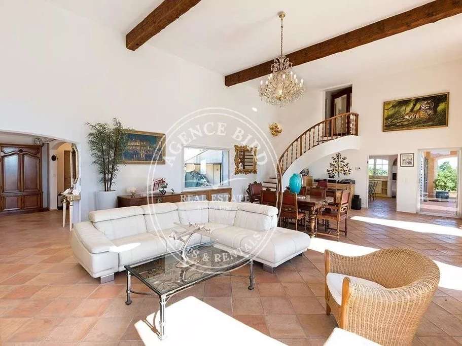 House Saint-Raphaël