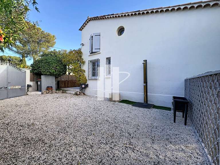 Maison Saint-Raphaël - 3 chambres - 75m²