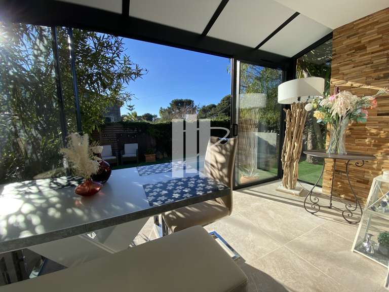 Maison Saint-Raphaël - 3 chambres - 75m²