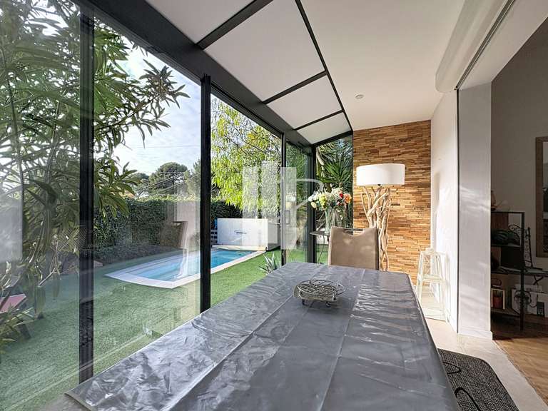 Maison Saint-Raphaël - 3 chambres - 75m²