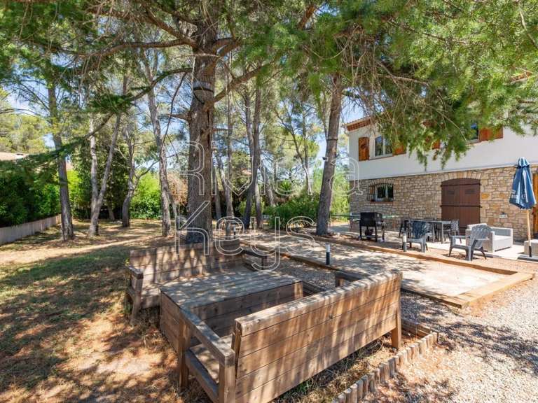 House Saint-Raphaël - 6 bedrooms - 270m²