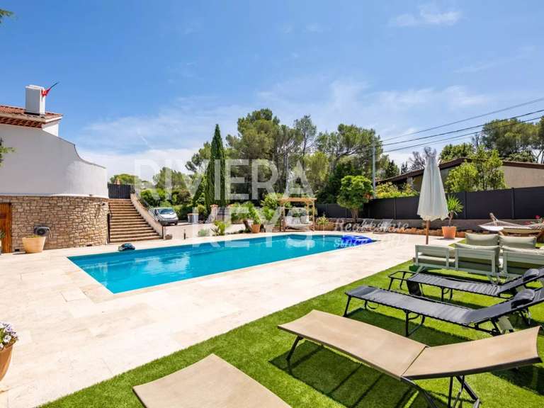 Maison Saint-Raphaël - 6 chambres - 270m²