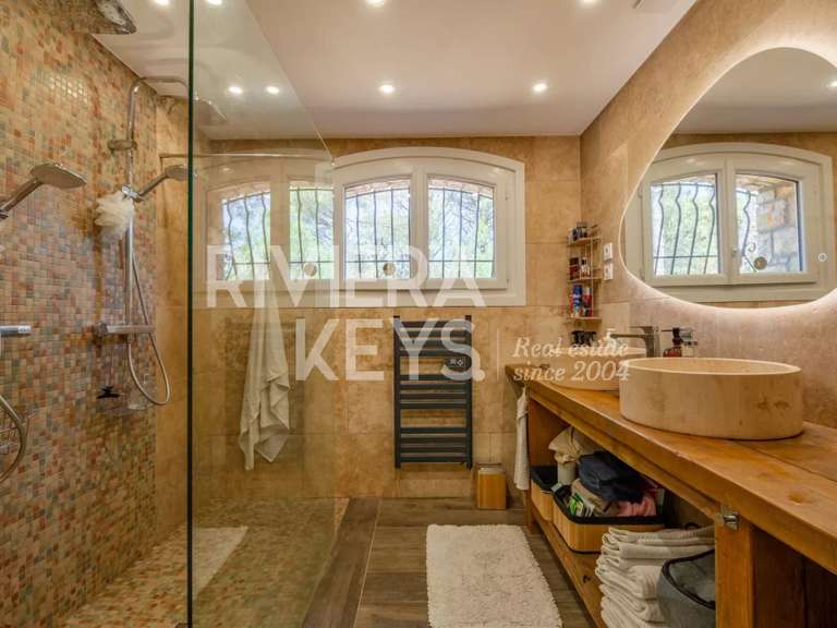 Maison Saint-Raphaël - 6 chambres - 270m²