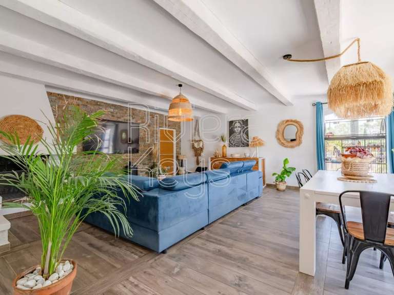 House Saint-Raphaël - 6 bedrooms - 270m²