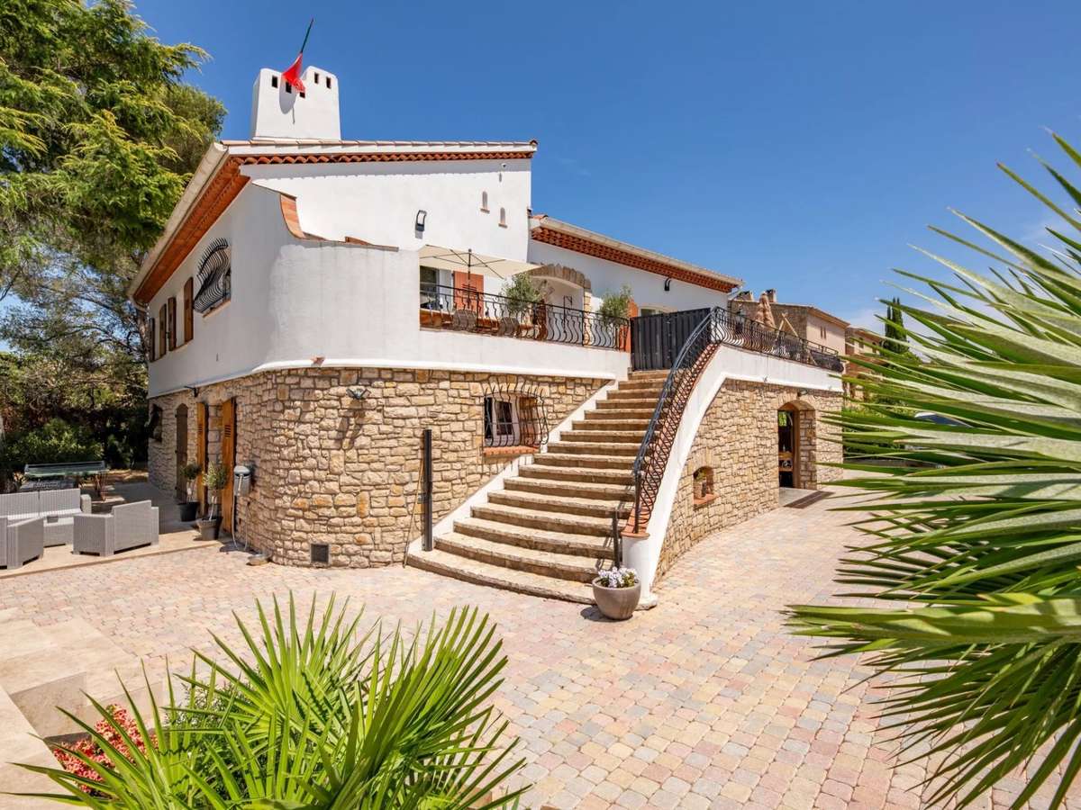 Maison Saint-Raphaël