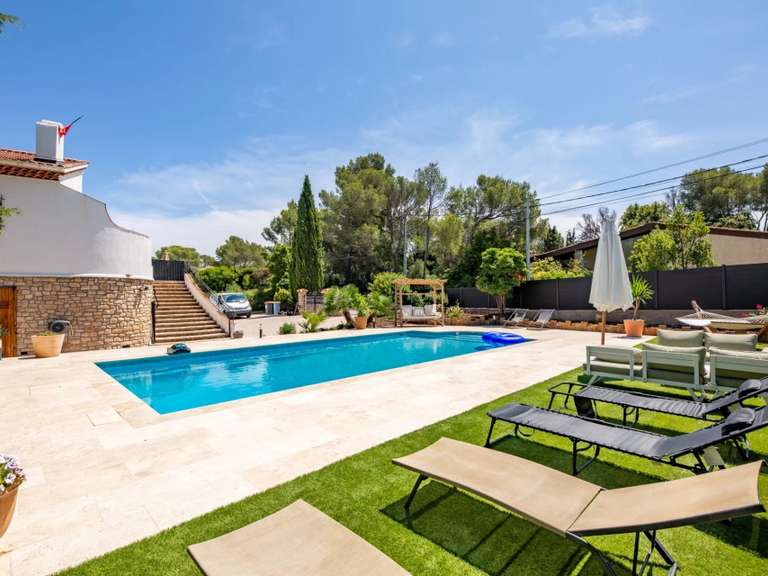 Maison Saint-Raphaël - 6 chambres - 270m²