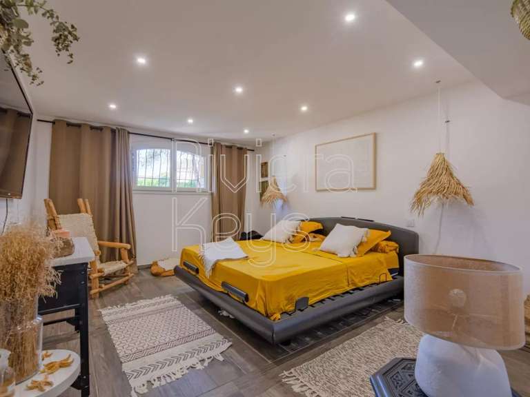 House Saint-Raphaël - 6 bedrooms - 270m²