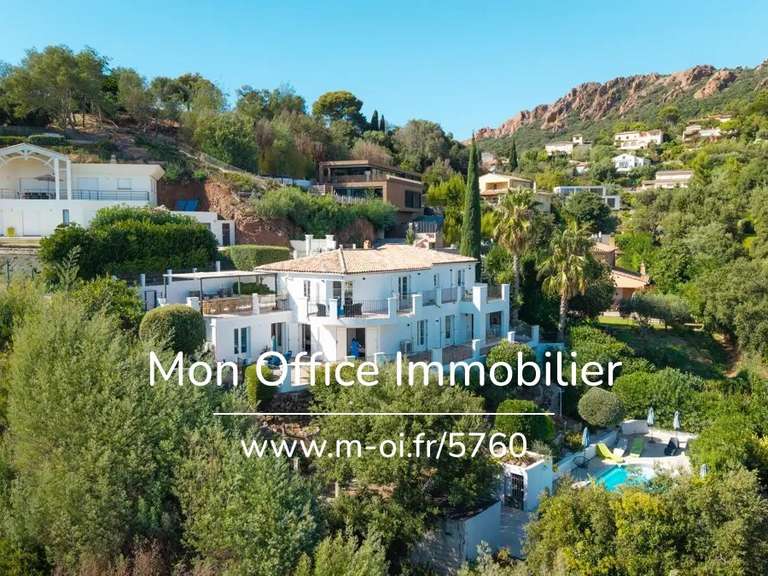 House Saint-Raphaël - 7 bedrooms - 230m²