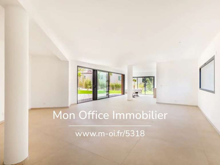 House Saint-Raphaël - 5 bedrooms - 291m²