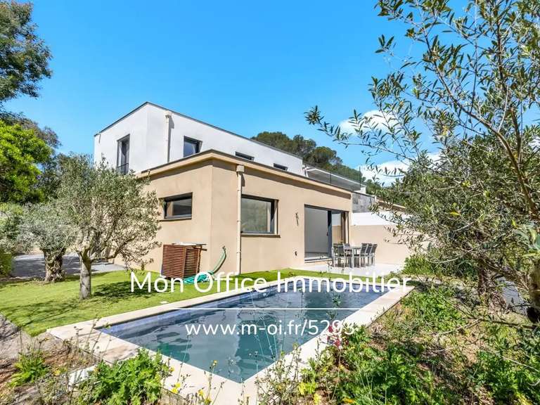 Maison Saint-Raphaël - 5 chambres - 125m²